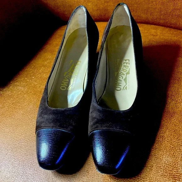 Salvatore Ferragamo Narrow Brown Suede Black Cap Toe Heels Pumps 10AA - Picture 2 of 8
